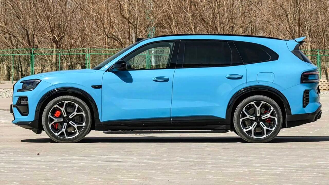 شاسی‌بلند لوکس چینی با قدرت ۱۳۸۰ اسب بخار!