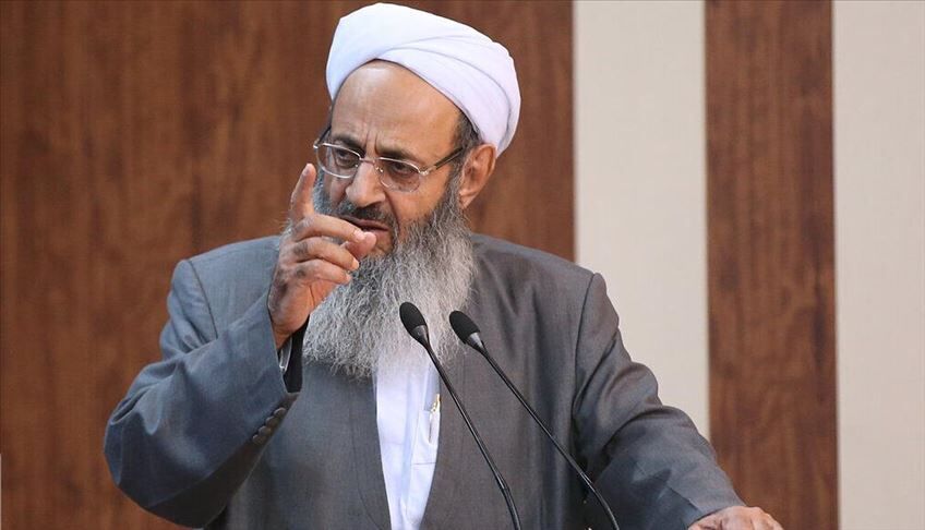 مولوی عبدالحمید: اصلاح‌طلبان در مورد طالبان تندروی می‌کنند/ مذهب را از فرم استخدام بردارید