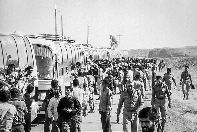 آزادگان، سند زنده استقامت و پایداری