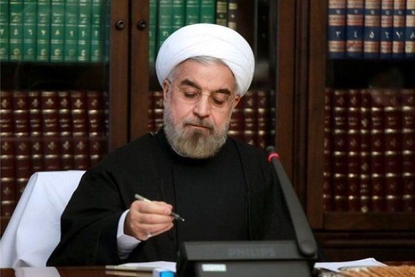 روحانی درگذشت پدر چیت‌چیان را تسلیت گفت