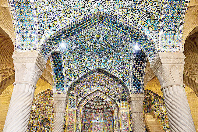  توقف فوری حفاری غیرمجاز در حریم مسجد تاریخی وکیل شیراز