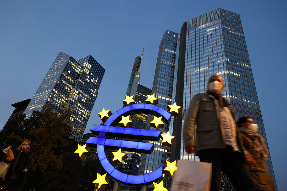 اقدام احتمالی بانک مرکزی اروپا به یورو ضربه می‌زند؟