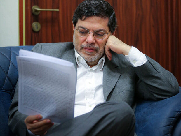 مشاور تیم مذاکره کننده:آمریکا هنوز حاضر به دادن تضمین های کافی نیست/مواضع بورل جنبه تبلیغاتی دارد
