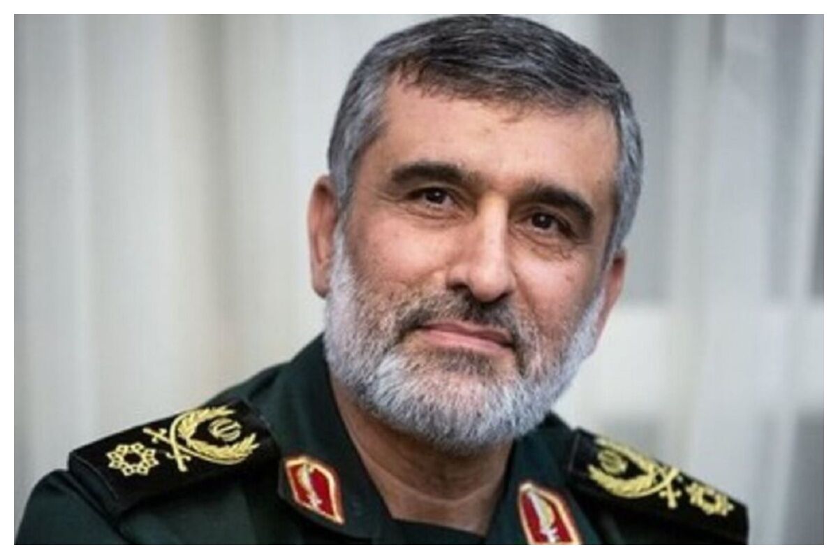 ماجرای مشکوک شدن گشت ارشاد به شهید حاجی زاده و دخترش+ فیلم