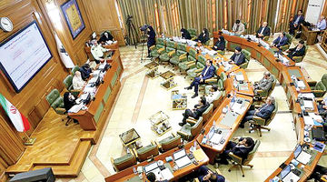 کشمکش‌های مقدماتی شورای شهر