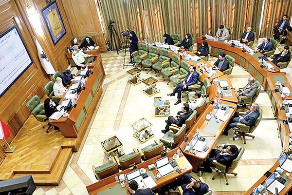 کشمکش‌های مقدماتی شورای شهر