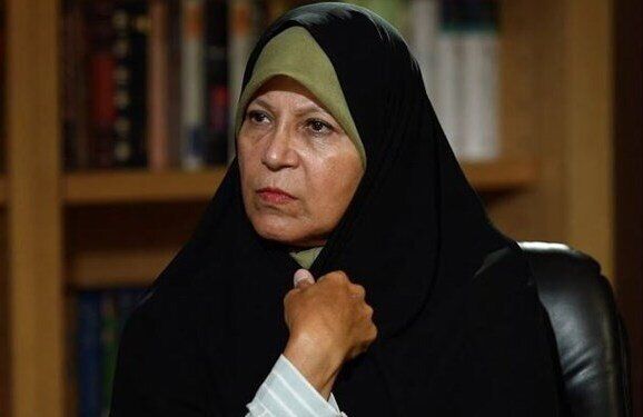 حمله یک نماینده به فائزه هاشمی/ او دچار مشکلات روحی و روانی است