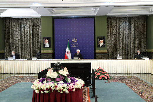 روحانی: هیچ اختلافی بین دستگاه‌های دولتی و قوای ۳گانه وجود ندارد /فعالیت اقتصادی در تهران از ۳۰ فروردین آغاز می شود/ اماکن مقدسه تا پایان فروردین تعطیل است/ از این وضعیت عبور می‌کنیم
