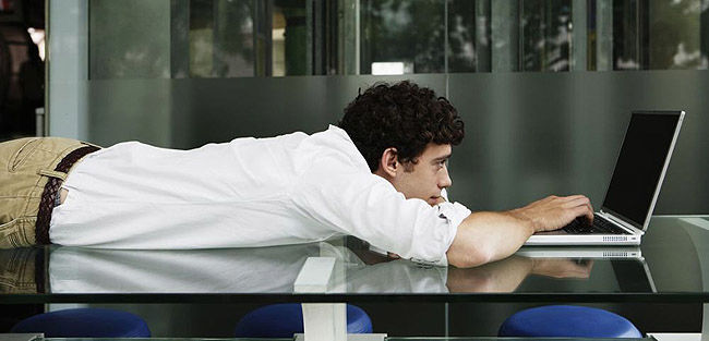 مقابله با بی‌حسی  و بی‌انگیزگی کارکنان