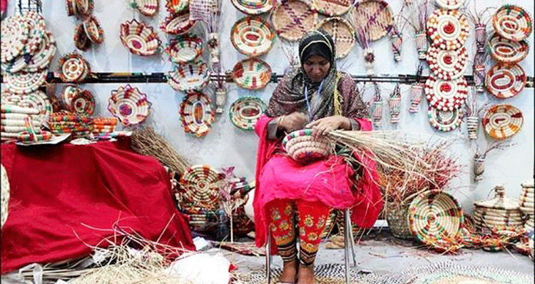 بازارچه و نمایشگاه دائمی صنایع‌دستی در بندرعباس راه‌اندازی می‌شود