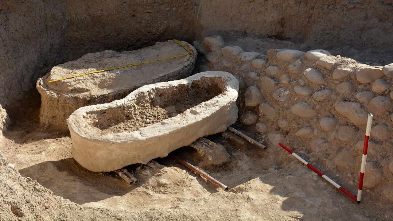 این محوطه 3 هزار ساله در حال تخریب است + عکس
