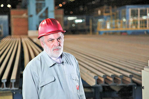 صنعت کشور به ذوب‌آهن اصفهان مدیون است