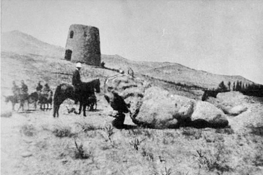 شیر سنگی همدان