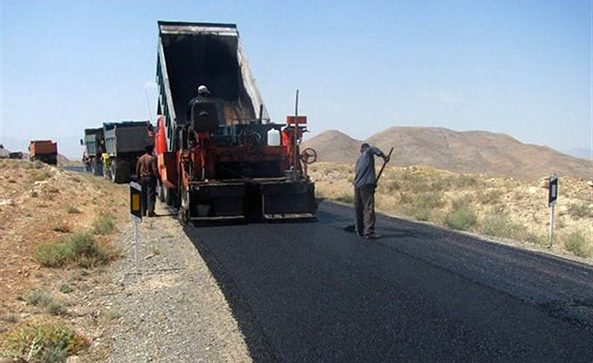 ساخت ۴۰ کیلومتر راه روستایی در همدان