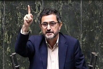 نماینده مجلس: صداوسیما برای حمایت از جبلی امضا جمع می‌کند/ به تلفن کننده هشدار دادم این کار زشت را متوقف کند


