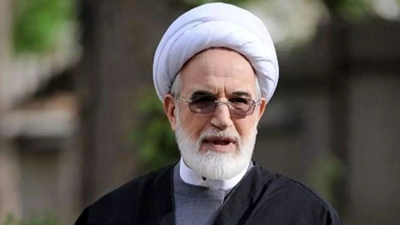 حضور مهدی کروبی در یک مراسم عمومی پس از رفع حصر + عکس