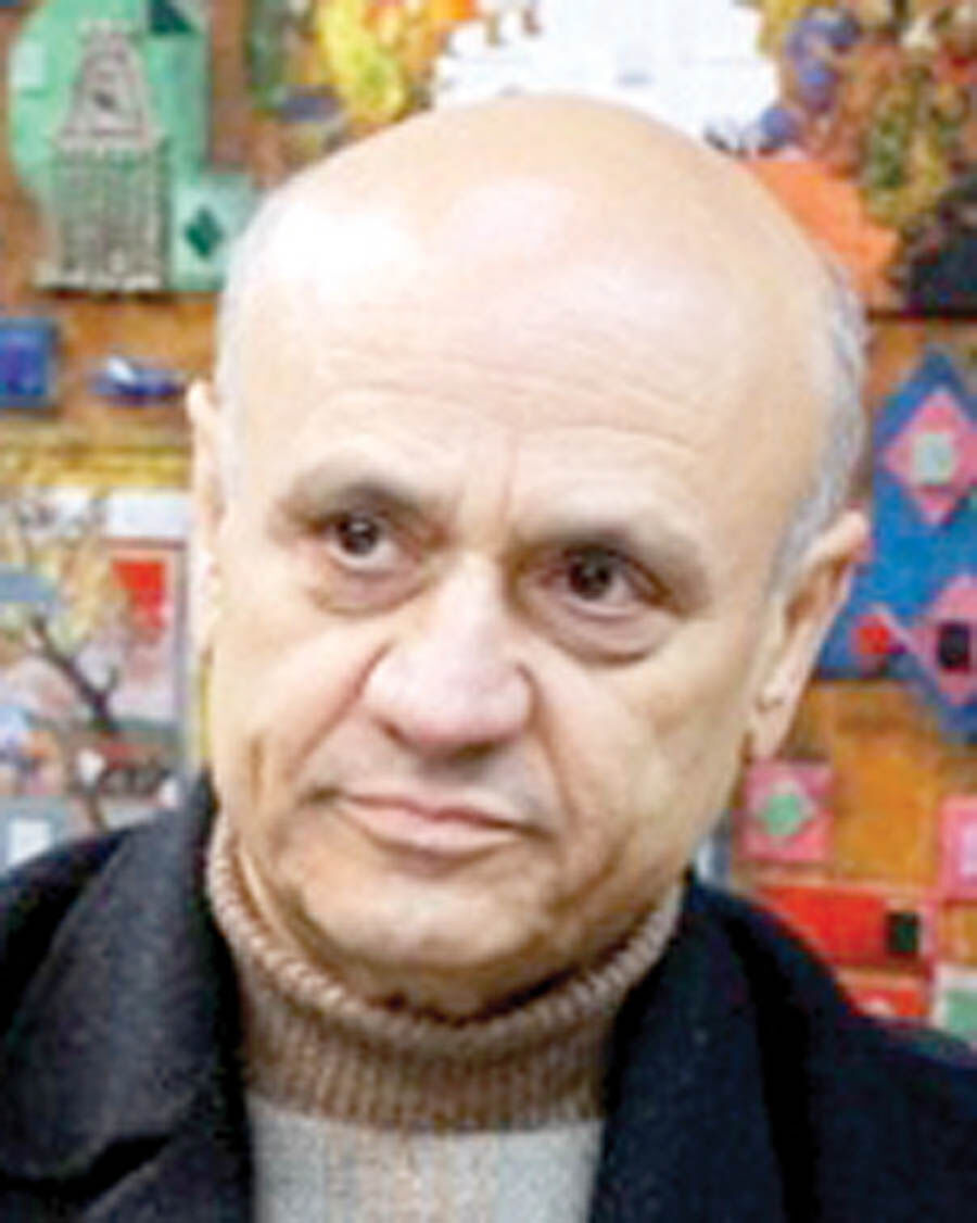 ازدواج سفید واکنش جامعه به انعطاف‌ناپذیری ساختار اجتماعی است