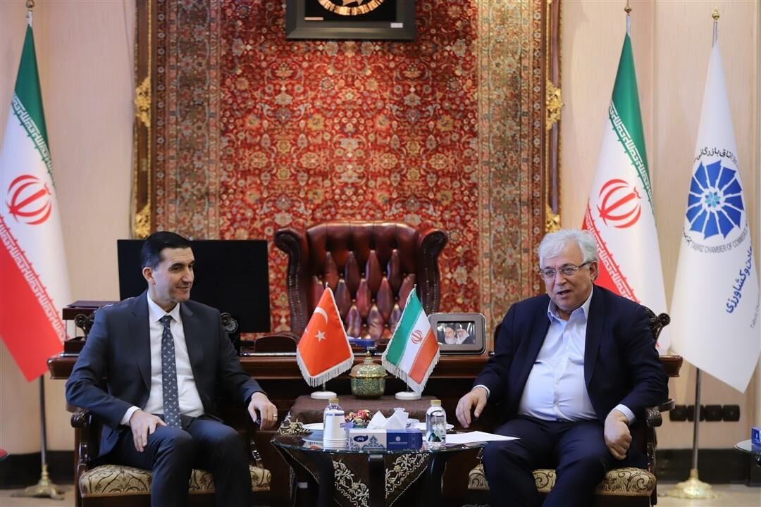دیدار رئیس اتاق تبریز با سرکنسول جمهوری ترکیه در تبریز