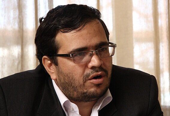 یک نماینده مجلس: اسلحه و آلات فحشای جنسی در اینستاگرام می فروشند 