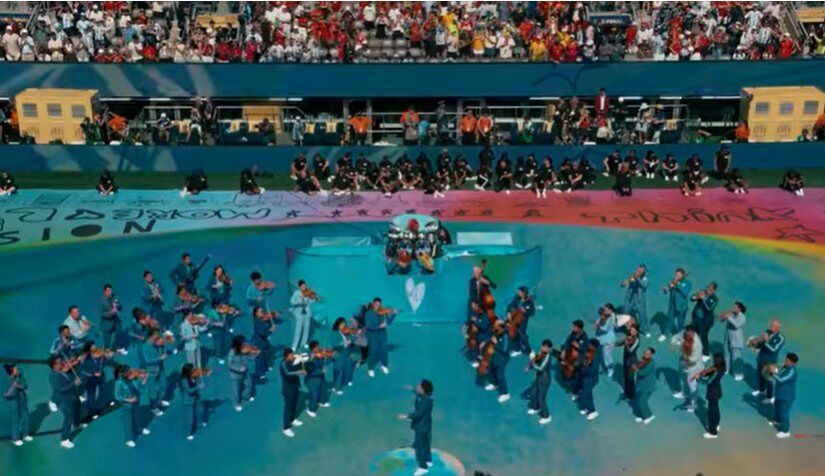 «ROW, ROW» کردن بیژن مرتضوی با ویلن سفیدش در فینال جام جهانی ۲۰۲۶