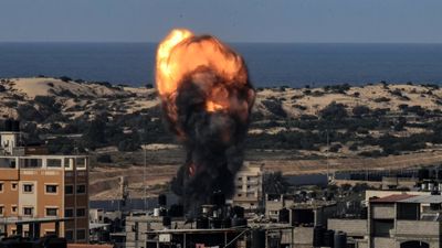 جنایت جنگی اسرائیل در مرز فلسطین و مصر/ رفح بمباران شد