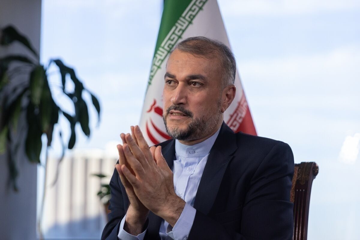 مراسم ترحیم شهید حسین امیرعبداللهیان آغاز شد+عکس