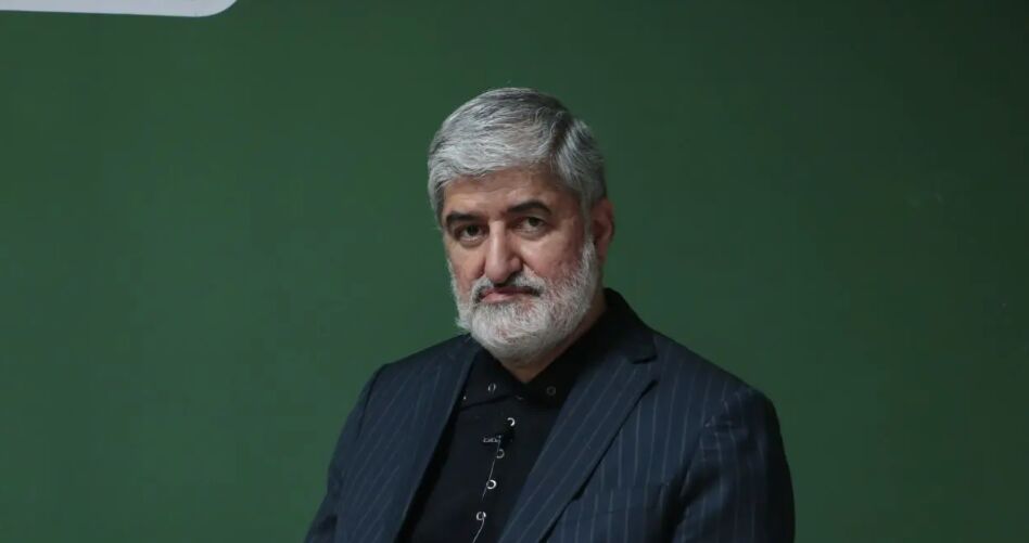 مطهری توئیت معناداری زد/ وفاق وقتی با نجابت زیاد توأم می‌شود می‌تواند خسارت‌بار باشد!