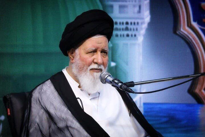 علم الهدی: بی تفاوتی به مشکلات خیانت به کشور است / دولت به تنهایی مسئول حل همه مشکلات نیست