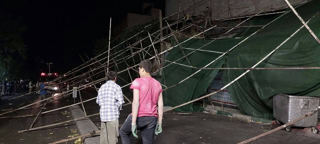 سقوط داربست ساختمانی ۶ طبقه در «نظام‌آباد»