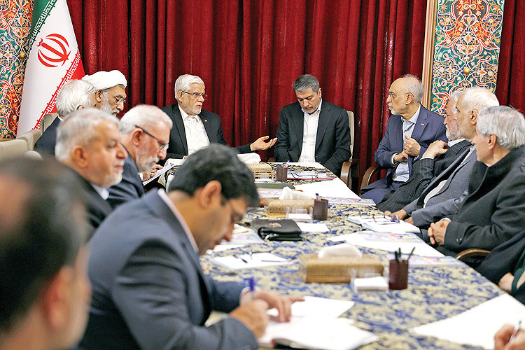 روایت عارف از راهبرد ایران در مذاکرات