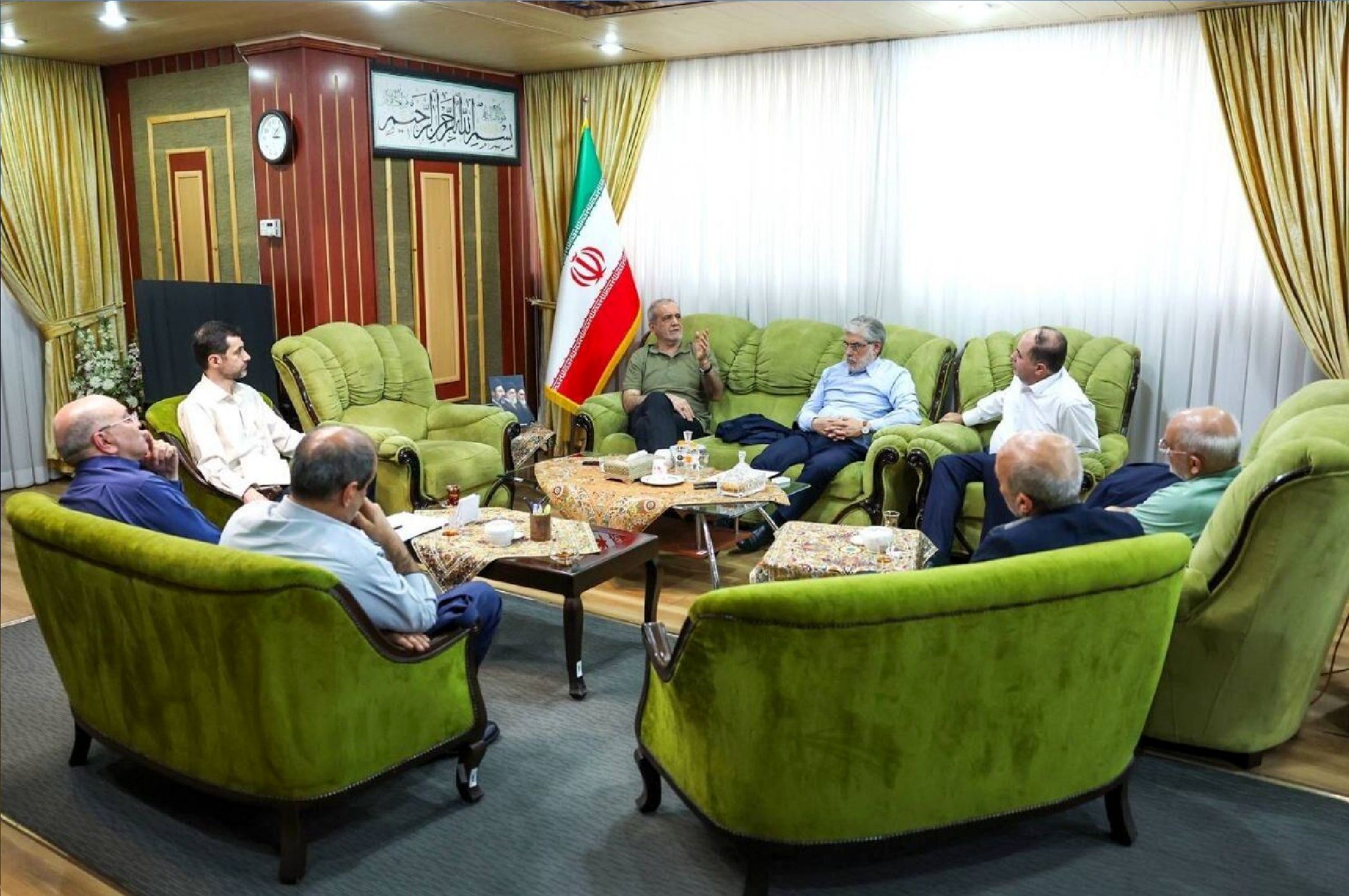 پزشکیان: اصلاح الگوهای حکمرانی نیازمند تغییر نگرش‌ها و بازنگری در رویکردهای مدیریتی است