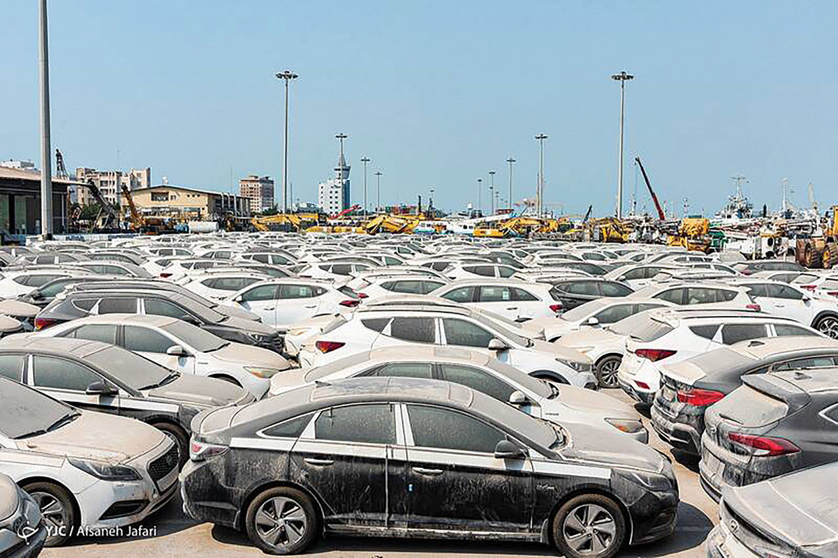 واردات خودرو در تعلیق