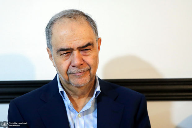  امین‌زاده: ایران بحرانی‌ترین وضعیت اقتصادی بعد از انقلاب را تجربه می‌کند/ برای داشتن بهترین روابط با چین و روسیه، باید با غرب مصالحه و تعامل داشته باشیم