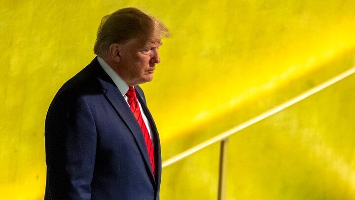 جنجال تازه در واشنگتن / ترامپ لایحه انتشار پرونده‌های اپستین را امضا کرد