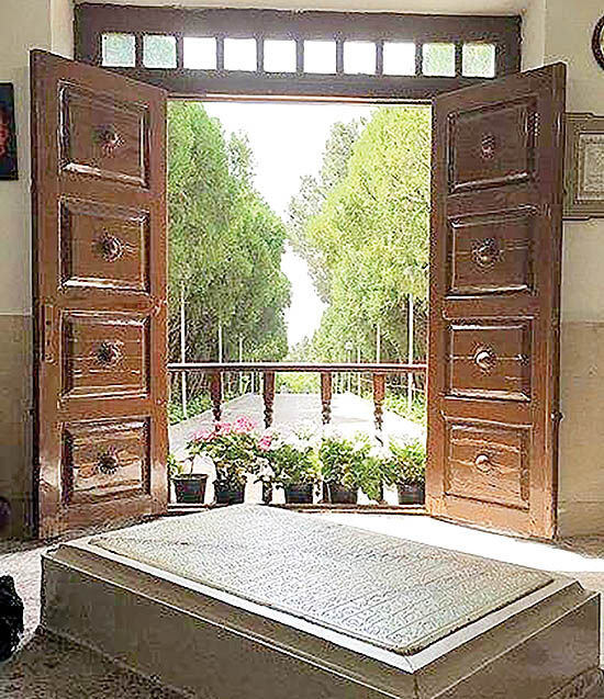 لحظه تحــویل سال در «خــــــرقان»