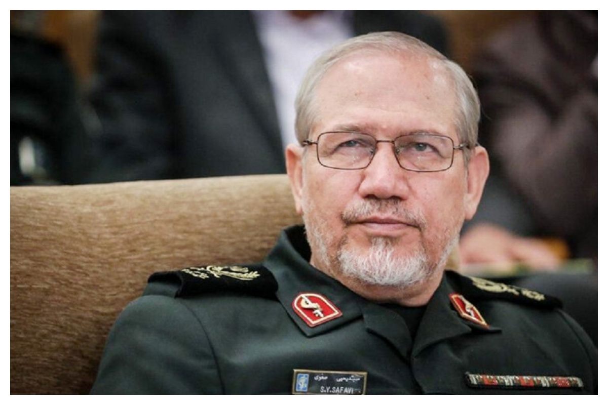 انتقاد روزنامه جمهوری اسلامی از سردار صفوی / دعا کنید خداوند توفیق شهادت نصیب کند حتی در استخر!