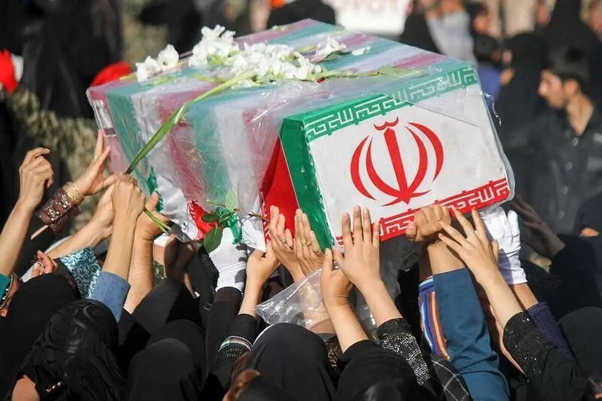 پیکر مطهر ۸۵ شهید دوران دفاع مقدس از مرز آبی اروندرود وارد کشور شد
