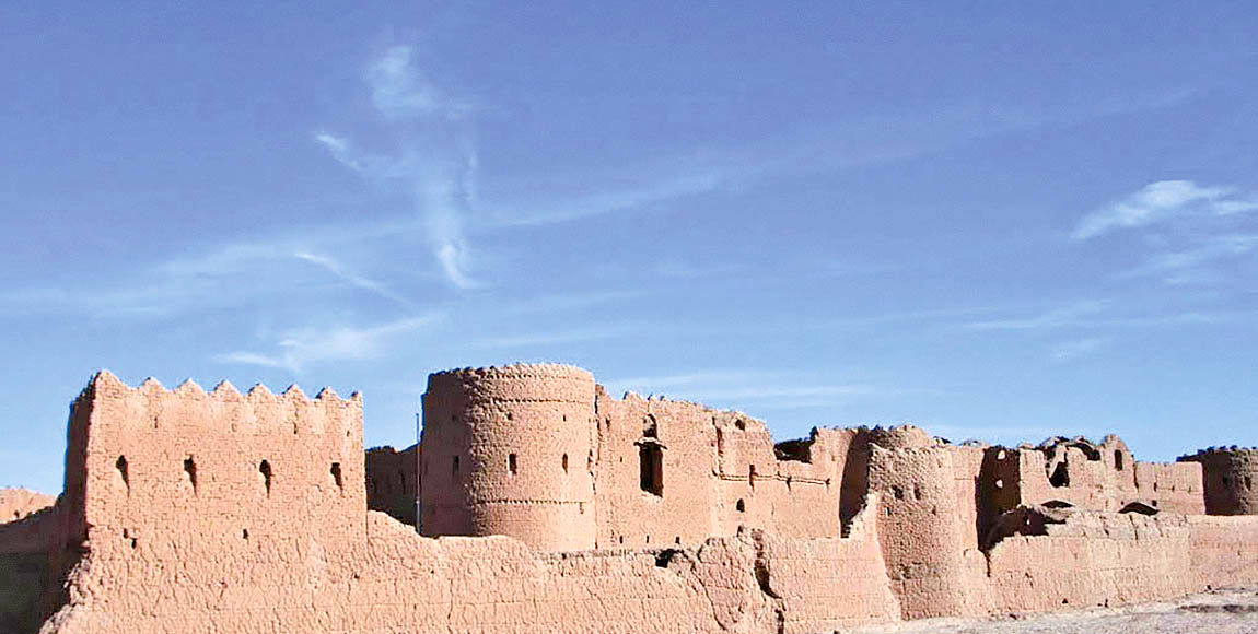 قلعه سریزد سفر به صندوق امانات بانکی باستانی