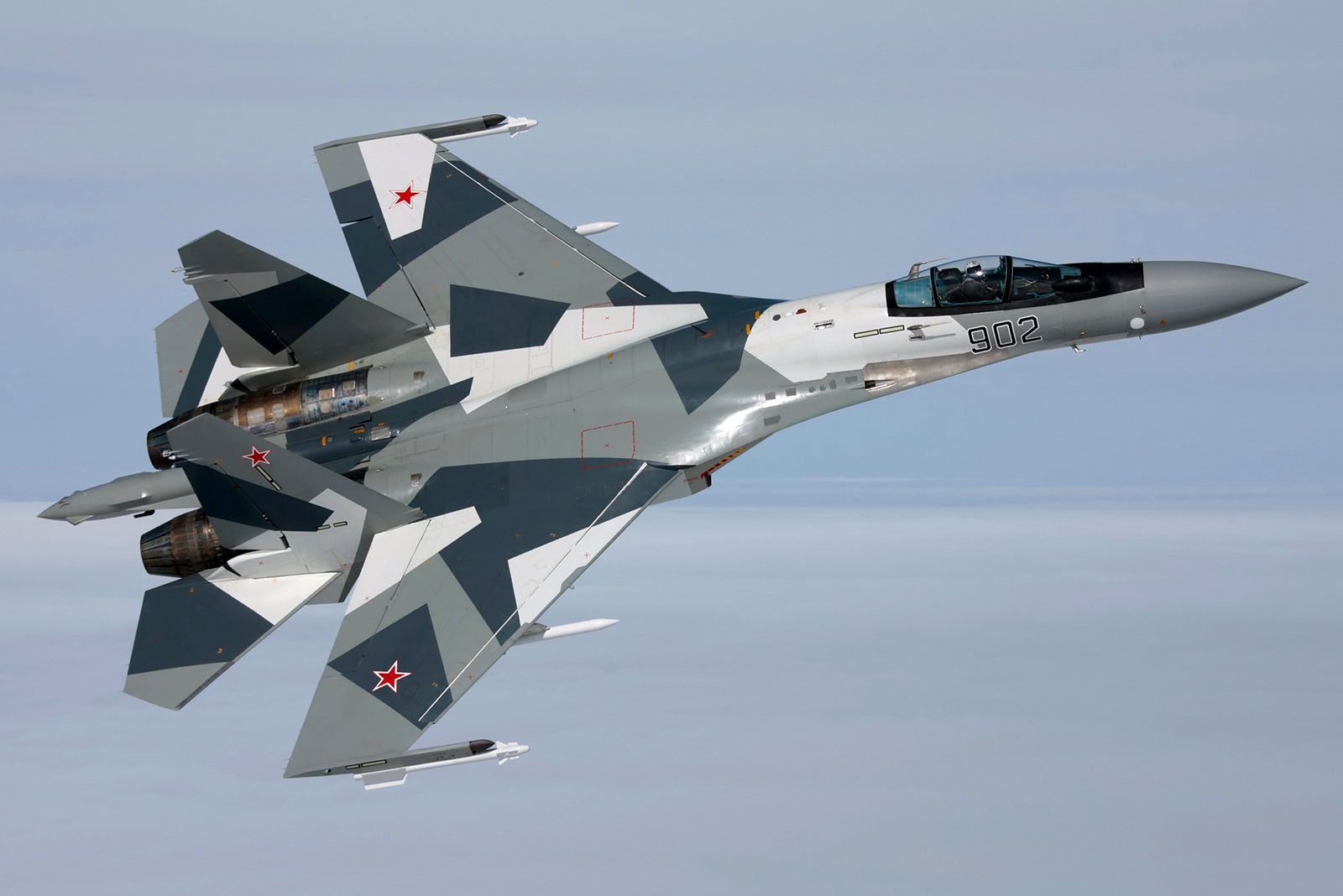 سوخو 35، جنگنده قدرتمند روسی را بیشتر بشناسید+ عکس