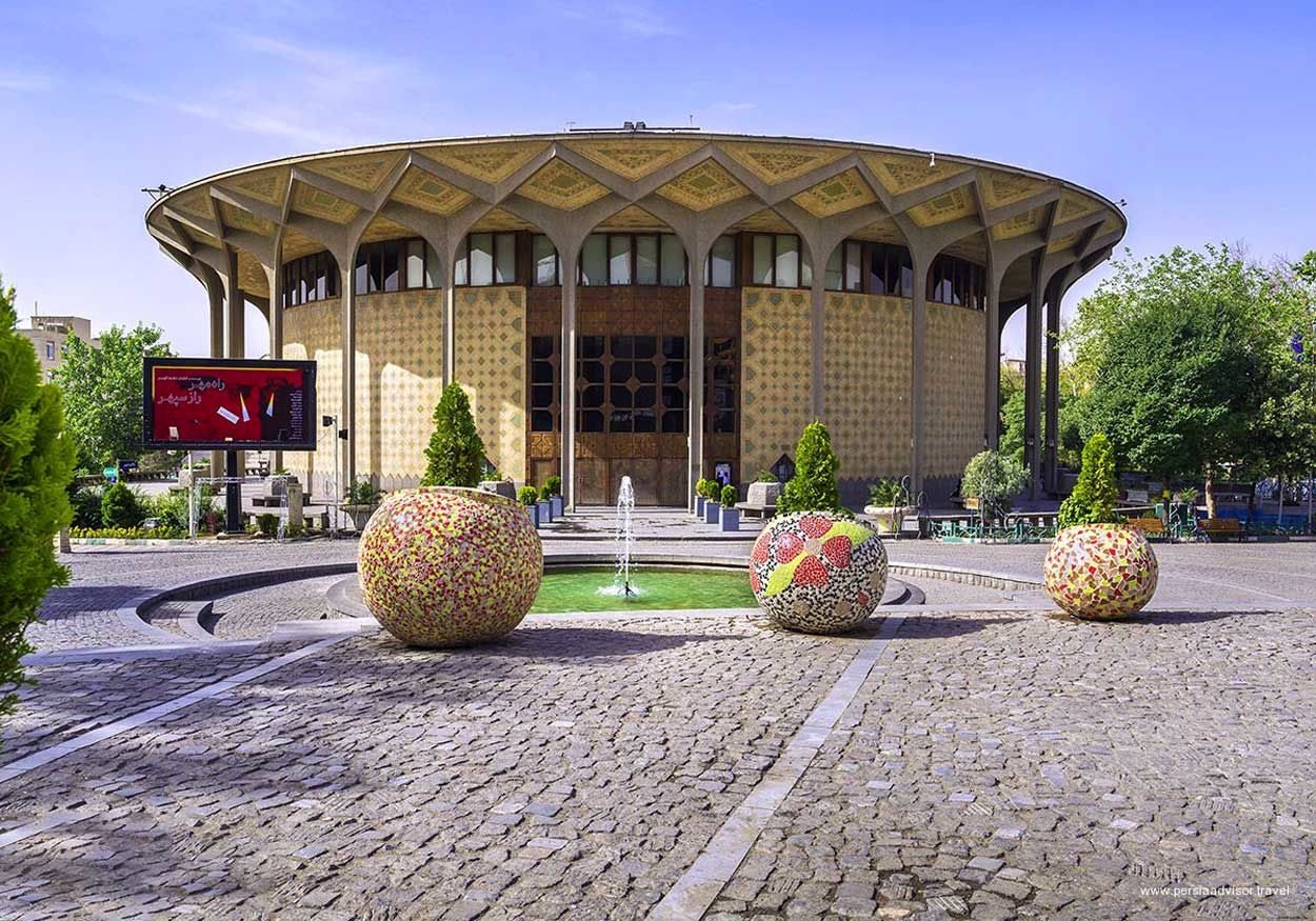 واکنش رئیس مجموعه تئاتر شهر به خبر تخریب حوض این مجموعه