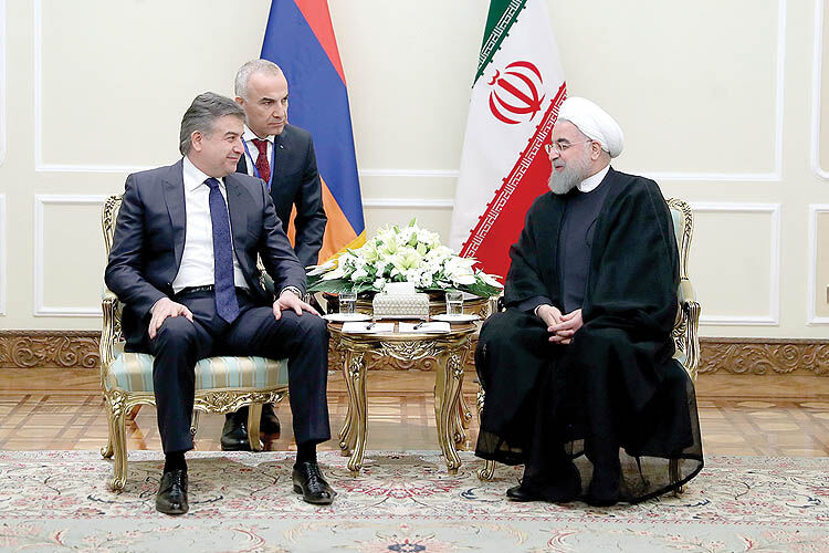 دیدار نخست‌وزیر ارمنستان با روحانی 