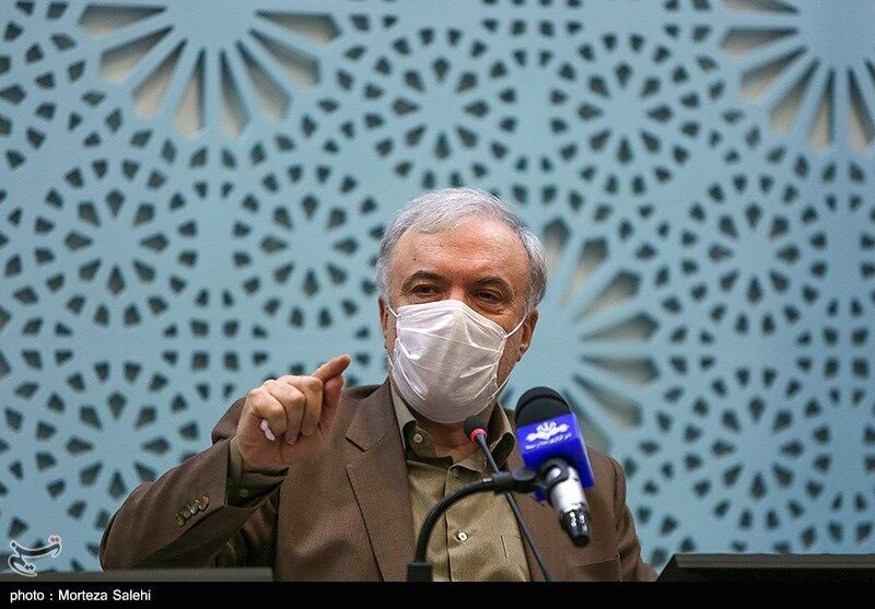 وزیر بهداشت: مخالف بازگشایی مدارس هستیم