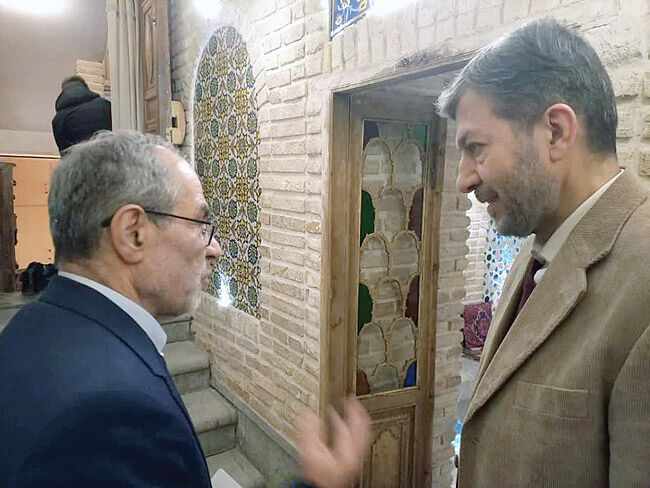 دو سر بُردِ گردشگری