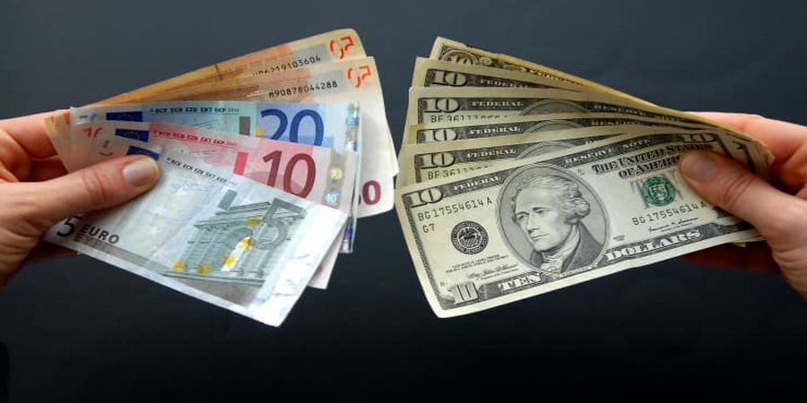 روند قیمت دلار و یورو در بازار متشکل