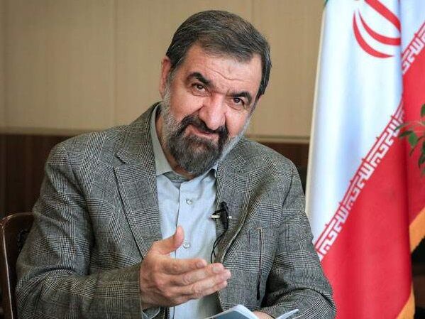 محسن رضایی: دولت با مردم است،  مردم هم باید با دولت باشند