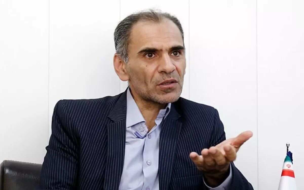  کامران ندری: نرخ ارز بالا می‌رود حتی اگر مکانیسم ماشه فعال نشود