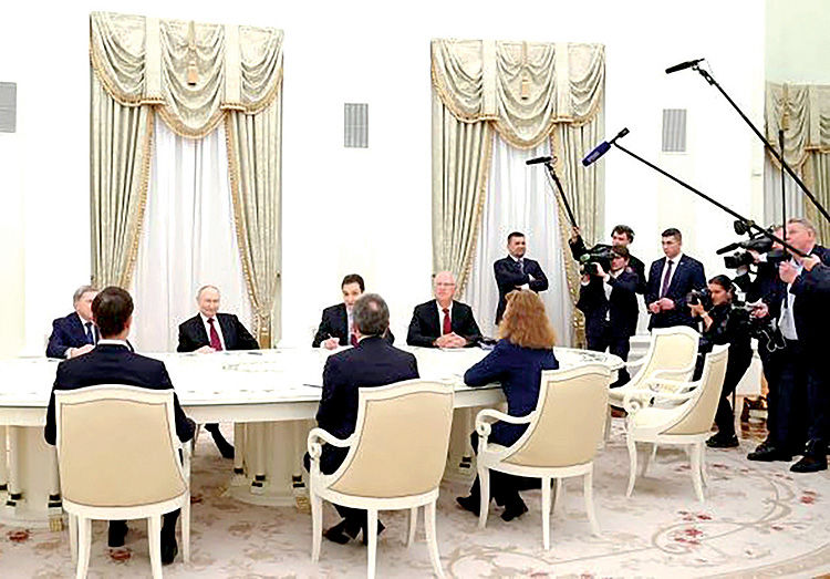 ماموریت نافرجام در کرملین