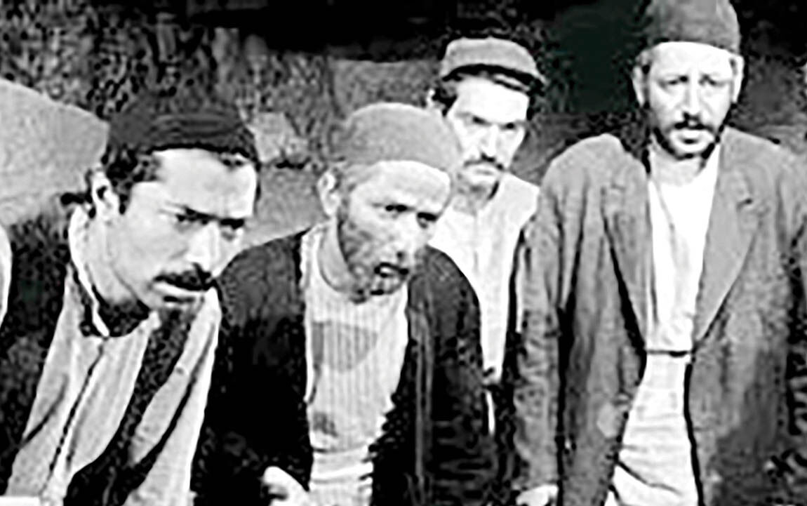 نمایش پشت صحنه فیلم گاو در باشگاه «هنر و تجربه»