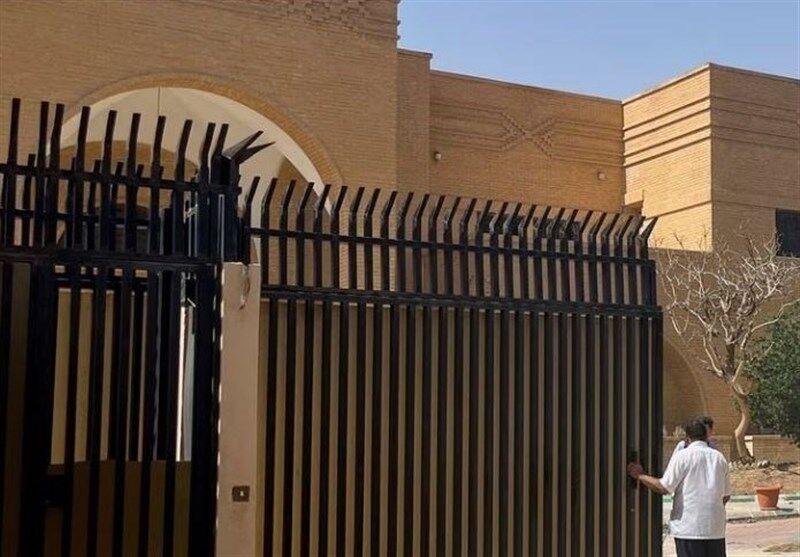 درب سفارت عربستان در تهران باز شد