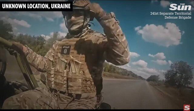 اسم داعش بر روی لباس سربازان اوکراینی + عکس